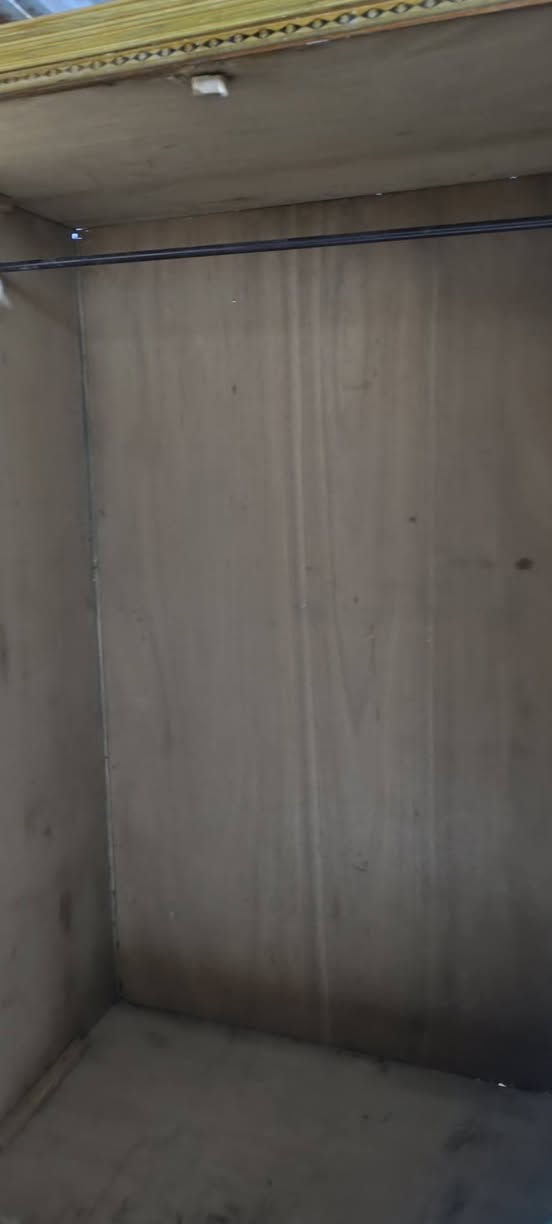 كنتور ابو 4 تسكام درجه والئ ونضيف للبيع السعر ب 230 المكان الشاميه وهذا رقمي ***********
