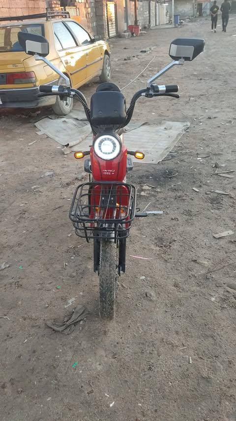 السلام عليكم دراجه شحن للبيع كهربائيات كلها شغاله
السعر 300 الف بيها مجال حك الجيه
العنوان الزعفرانيه، ***********
اتصال شريحه فقط
