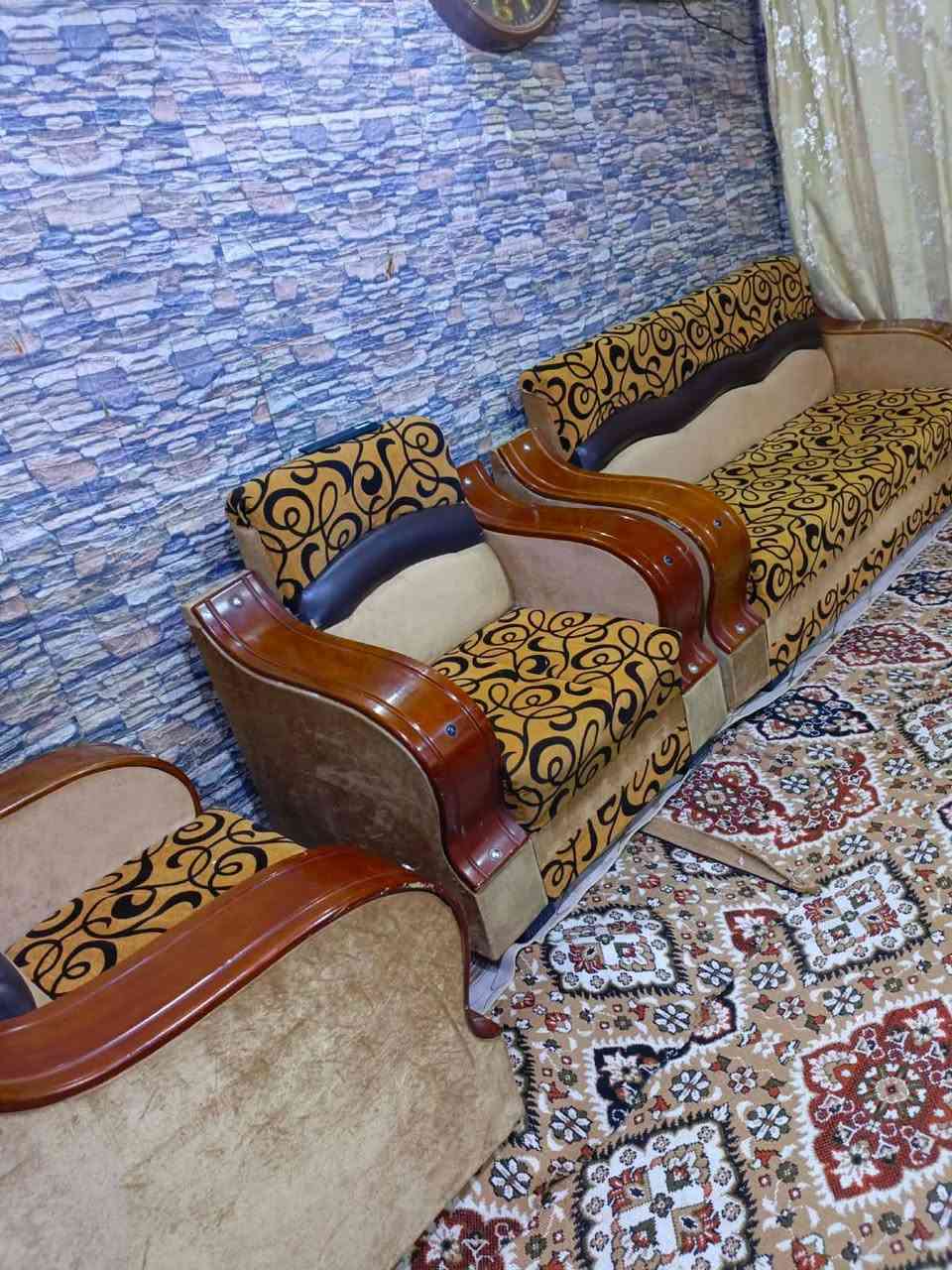 نص تخم 3 قطع كلش جديد ونضيف تركي ثكيل زلغ مابي بـ130 وبي مجال موجود توصيل للي يريد.. 
مكان ناصرية مدينة الصدر...


**إذا كنت صاحب هذا الإعلان وتريد حذفه لأي سبب، رجاءا أرسل رسالة إلى الدعم الفني**