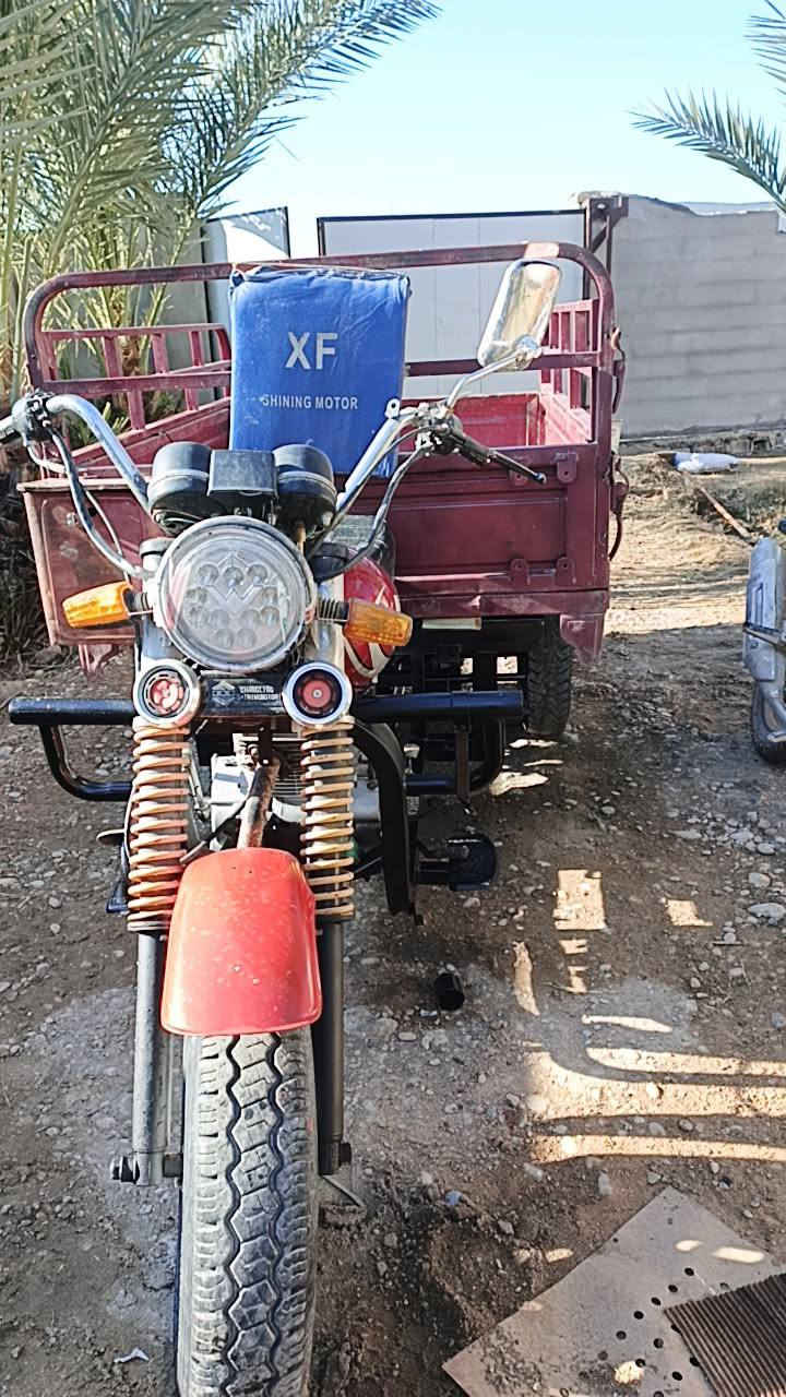 السلام عليكم
ستوتة للبيع  داي وان موديل 2017 
التايرات جدد محرك نضيف مابيها لحيم 
السعر 850 وبيها مجال بسيط
العنوان ديالى حمرين 
الرقم ***********
