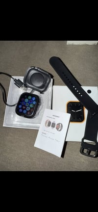 ساعة أصلية • كلش حلوة • للبيع