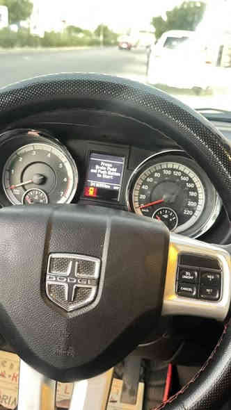 السلام عليكم 
للبيع او مراوس 
دورنكو 2012 خليجي بس بيها هنا بالعراق شخط بابين ونص جاملغ خلفي جهة الصدر وانرشن 
محرك هيمي 5700 
منضومة غاز ايطالي يعني لا دوانز ولا صرف 
موصفات 
بصمة
فتحة سقف 
اشاير بالمري 
مري قلاب عند الرجوع 
خزن مقاعد 
جنطة شفط كهرباء 
حساسات + كامرا خلفية
كشنات كهرباء 
فور ويل 
وباقي مواصفات الدورنكو المعروفة 
محرك مبدلة جديد  
رقم اربيل الدولي باسمي
السعر 158
مكاني بغداد حي العامل 
***********
