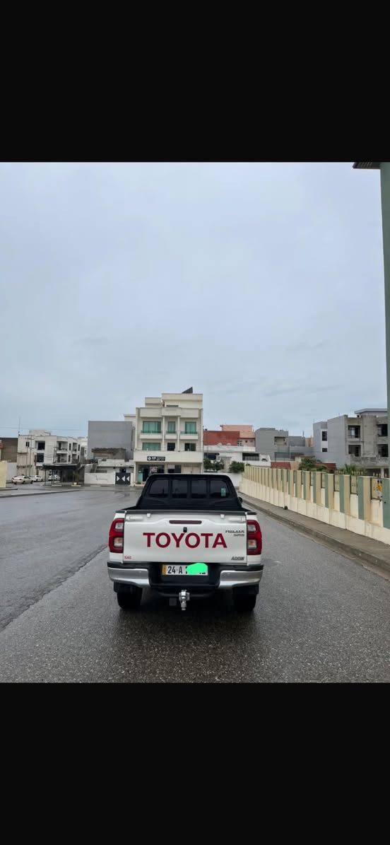 تويوتا هايلوكس 2022 شركه جيهان بدون دعم و سبخ و تعديل وضع شريكه 74kmماشيه حقيقي فول موصفات فور ويل و توماتيك رقم و سنوي جديد شرط تحويل سعر 315$ مجال مكان زاخو 
واتساب ***********
