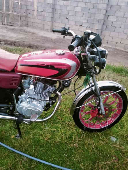 سلام عليكم دراجه لبيع سعير 550 بيه مجال   ‏‪0786 416 0865‬‏
