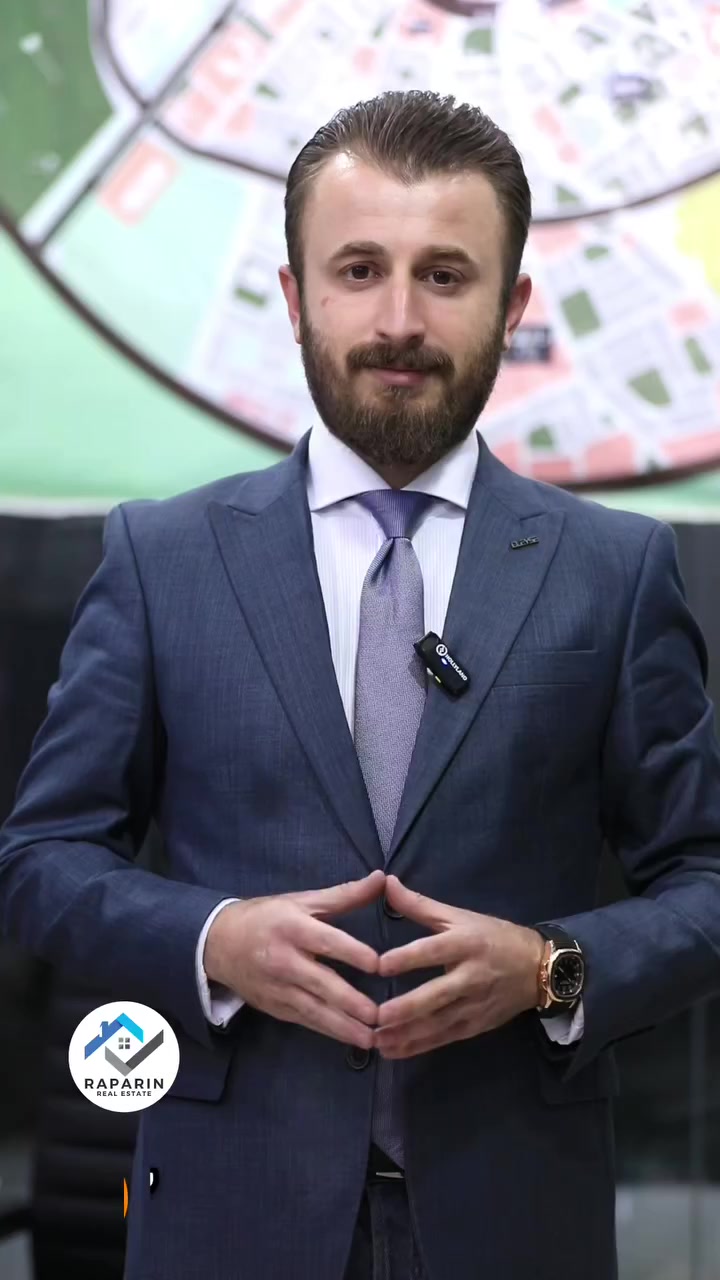 ٣ ملیۆن و ٤٠٠ هەزار دینار داهاتی مانگانە!
بەناوی خوای باڵادەست و میهرەبان
بۆ ئەو کەسانەی دەیانەوێت داهاتوویان (پاوەجێ) بێت و سەرمایەکەیان بخەنە گەڕ، ئەمە باشترین و گونجاوترین دەرفەتە لە هەولێری پایتەخت.
تایبەتمەندییەکانی موڵکەکە:
✅تاپۆیە
✅لەسەر شەقامی ٢٠ مەتریە
✅ ڕووبەر: ٣١٠ مەتر - ڕوکن.
✅ بینا: ٢ قات (٧ دوکان + ٤ شوقە).
✅ داهات: هەمووی لە کرێدایە و مانگانە ٣,٤٠٠,٠٠٠ دینار کرێی مسۆگەرت هەیە.
ئەم موڵکە نرخەکەی زۆر گونجاوە و دەرفەتێکی زێڕینە، تکایە لەدەست خۆتانی مەدەن!

💬 کۆمێنتێک بنوسە و نرخ و زانیاریت بەدەست دەگات.
🤝 نوسینگەی خانوبەرەی ڕاپەڕین (نێوەندگیری ڕاستەقینە)
بۆ زانیاری زیاتر پەیوەندی بکەن:
📞 0750 507 5400
📞 0771 425 2424
📞 0751 102 8162
📞 0751 757 1005
بۆ کڕین و فرۆشتن و بەکرێدانی (خانوو، زەوی، دوکان).
تۆی بەڕێز ئەگەر دەتەوێت لە دەستێکی ئەمین و بە گەرەنتییەکی تەواو موڵکەکەت بفرۆشیت یان ببیتە خاوەن موڵکی خەونەکانت، بەبێ دوودڵی ئێمە هەڵبژێرە.
متمانەی ئێوە، سەرمایەی ئێمەیە.
