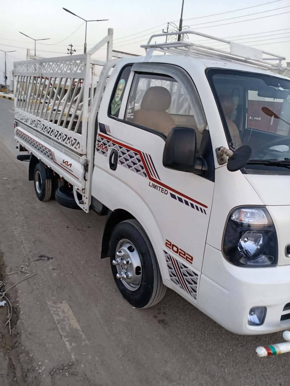 ال السلام عليكم فحل مديل  19 رقم نكليزي واسط كفاه عامه تخم تأتر شاصي مكفول رقم شاصي واضح سنويه الئ 30 سعر 140 بي مجال رقم هاتف ه‍ ***********
