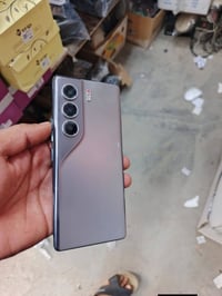 جهاز نظيف ب 100 هذا رقمي وخابرني07766654395📞