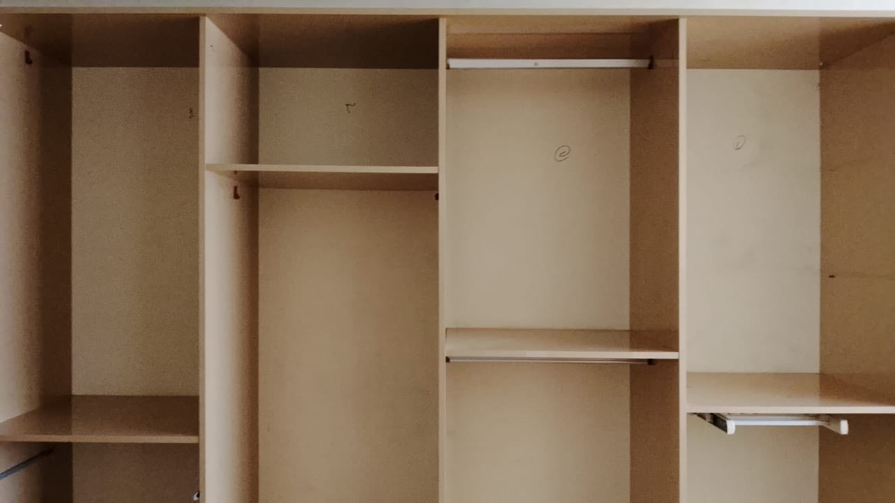 غرفه نوم تركي نظيفه جداً عنوان بغداد اعظميه للتواصل ***********
