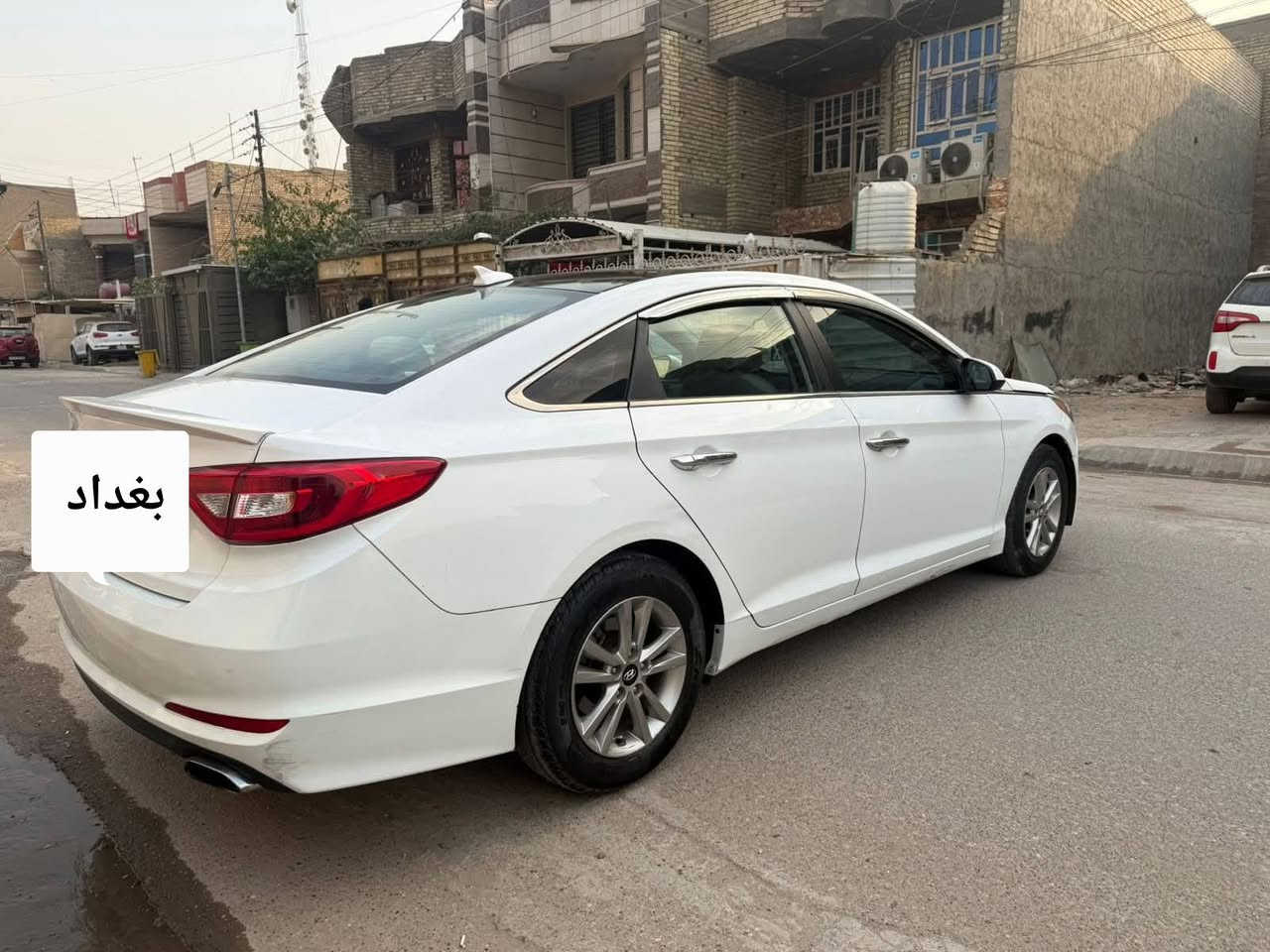 السلام عليكم سوناتا 2016 وارد امريكي بدون حادث  بدون صبغ فقط طخه بسيطه موضحه بصور الحادث والباقي كفاله عامه شرط سونار
مكينه كير حدادي شركة سياره اخت زيرو ماشيه 75 الف حقيقي شرط فحص موصفات  تحكم ستيرن تبريد خلفي مرايات شفط ويلكب كروم دواخل عسلي كشنات مخمل ايكو 
سياره جديده وبعد ع وضع شركه 
مكانه بغداد 
شراي يتصل ***********
