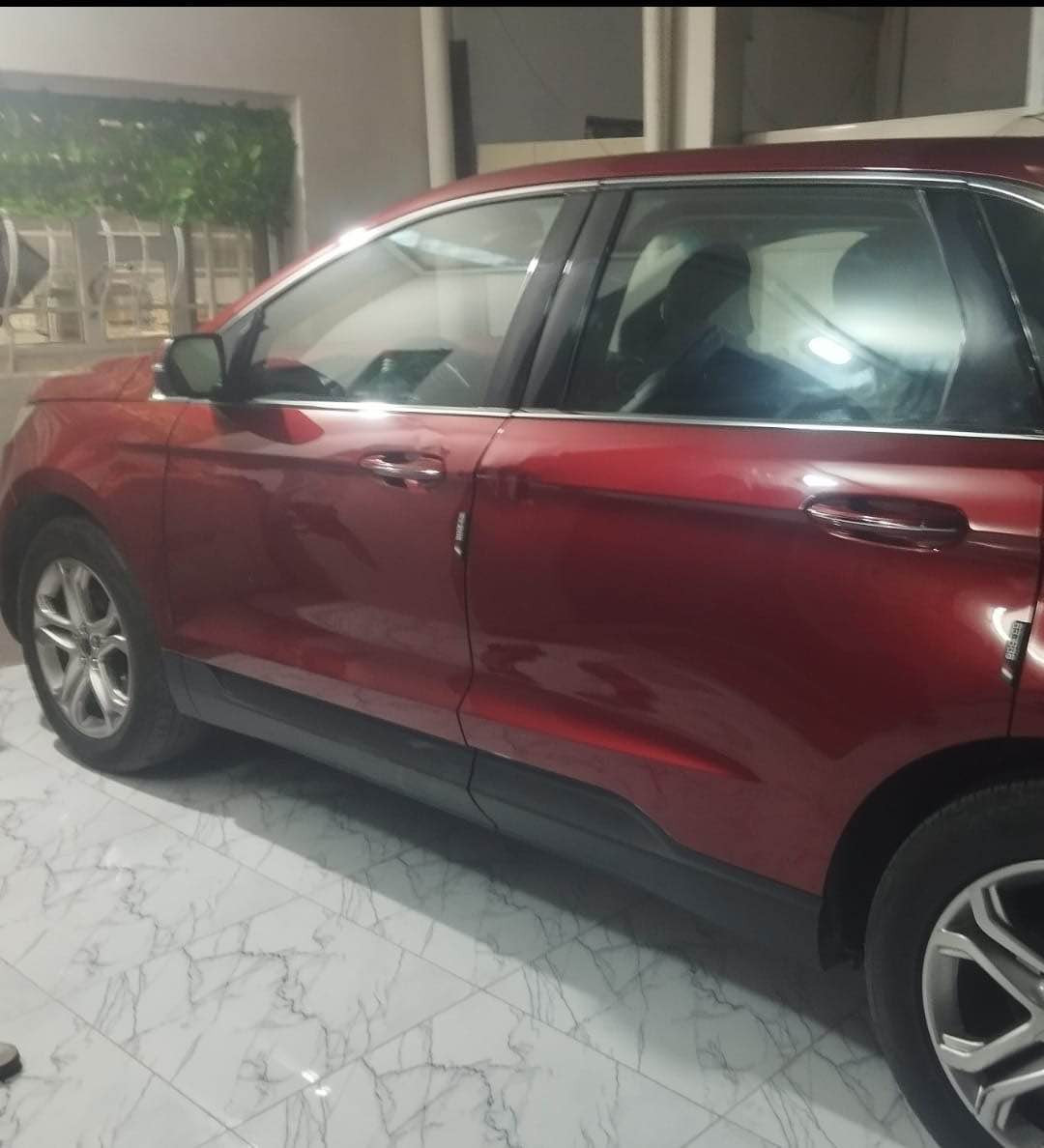 فورد ايدج تيانيوم 2017 محرك 4 سلندر تيربو فول الفول ما عدا الفتحه بيها صبع نصف البونيد وباب السكن الامامي بدون اي دواخل شواصي مكفوله مكانها كركوك وبيها بطاقة بانزين سعرها 114 للاستفسار *********** كركوك, العراق
