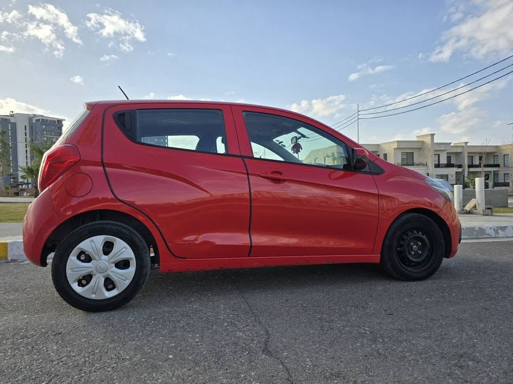 شوفرليت سبارك 2018
السيارة كلش حلوة وكلش نظيفة
كير اوتو ماتيك
جامات كهرب
محرك 14
تبريد تدفئة شغالة
تايرات جديدة
مابيها اي نقص السيارة شغل وامشي
بيه 5 قطع  صغار صبغ
رقم *********** أربيل, العراق
