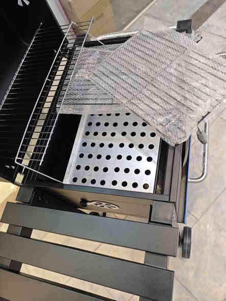 متوفرة شواية فحم أوربية جمال وأناقة للاستفسار ***********00
