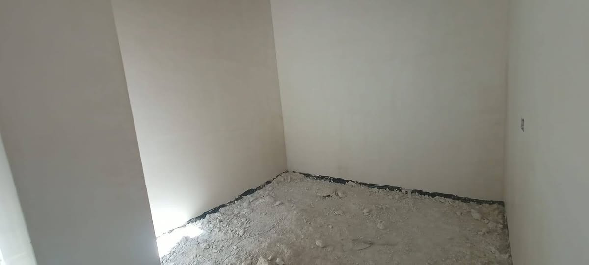 اعلان 📣📣
دار للبيع بلديه مساحه 100متر مربع 🏠
يتكون من غرفتين نوم استقبال مطبخ هول صغير درج🏠 خارجي نضام دكت تستلم مفتاح كامل بدون نقص🏠 
موقع العقار حي العسكري قرب جامع سداد البرزنجي عله🏠🏠 شارع 20 🏠
استفسار عله الرقم ‏‪***********‬‏📞📞
