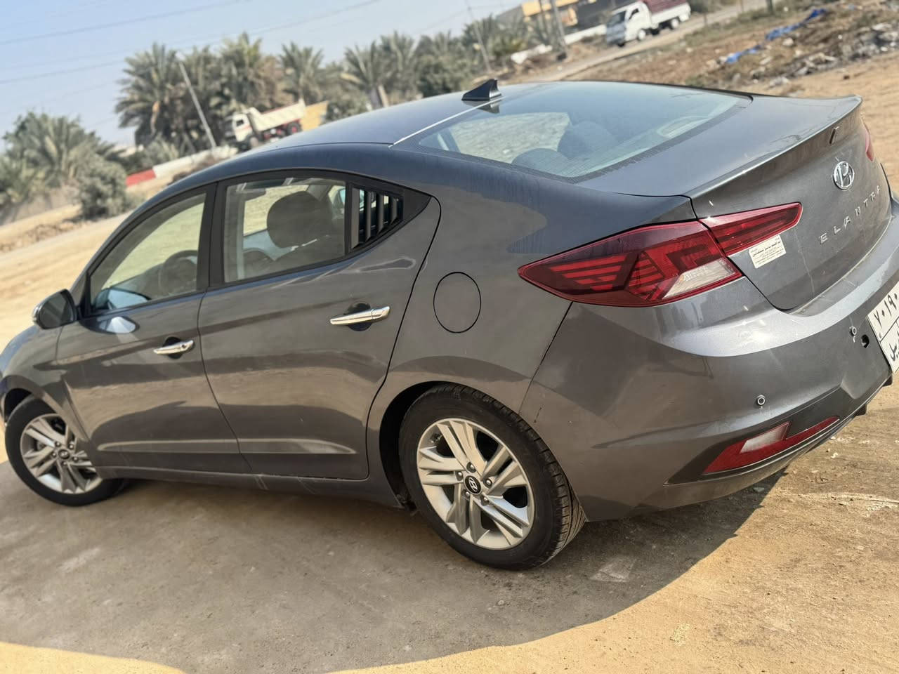 السلام عليكم للبيع النترا 2020 وارد كندي الون رصاصي فيلي حادث جاملغ بنيد لباقي بلادي  شاصي ولغد سليم سياره جديده جدا ماشية 147كيلو متر  مواصفات نص فول
محرك 2000 دوش
شاشة كبيره مع كاميرا دواره تحكم ستيرن كروز سرعة مانع انزلاق تدفئه كشنات وستيرن  وضعيات قيادة مود درايف ويل كب بلادي
رقم اربيل ماساقطه السنويه بيهة سنتين  السعر 138 وبيه مجال بسيط ***********  مكاني كربلاء طويريج
