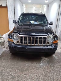 جيب • سيارة جيب • جيب 2005 • سيارة 2005 • اعلى فئة • سيارة فابريكة
