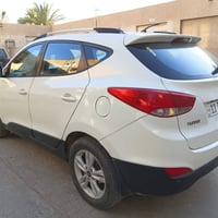 للبيع توسان             موديل 2012 سعر ١٢٠ بيه مجال  مواصفات عاديه  سي...