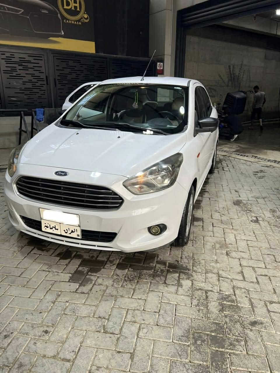 Ford figo 2018

فۆرد فیگۆ ٢٠١٨ 
٤ پستۆن خلیجی مەکینە ١٦ ی مرغوب سفری شەریکەی القاسدە دوو سویچی شەریکەی لەگەڵە فوول مواسەفات شاشە بلوتوز ئۆکس usb سووکان ڤۆلیۆم وحاسەی دواوە دووجام کارەبا abs دەبڵ گیچ  لایت کارەبای بەرز و نزم ئەکات چوار تایەی تازەی لە ژێرایە
سەیارەکە بێ سارد بێ بۆیاخە دەعامیەکانیشی بۆیاخی نیە زۆر زۆر تازەو 
بەناوی خۆمانە گێڕو مەکینەی بڕغوی با نەدراوە وەک سفر وایە ماشاءالله هیچ مەسروفێکی تیا نیە زۆر تازەیە

سعر 95 و معامەلەکەم

 ژم - ***********
