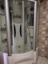 الجاكوزي للبيع مابي اي ضرر التواصل مع هذا الرقم 07704448924
