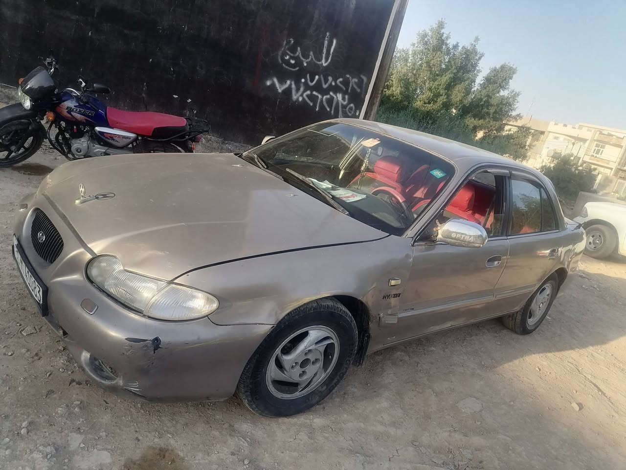 سلام عليكم سياره سوناتا3 موديل 97 مكينه 2000 درجه أولى وكير خير من الله سياره حلوه رقم انكليزي  بغداد سنويتها لل29 سعرها 42 وبيها مجال مكان السيارة بعقوبة
واتساب  ***********

