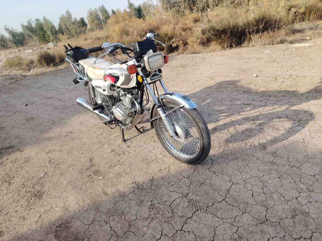 سلام عليكم دراجه البيع تايكر مديل2021 اوراق سكنر دراجه مكفوله  كفاله عامه رقم الهاتف ***********
