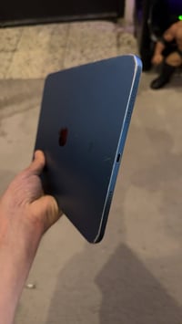 ايباد 10 • على وضعه • مستعمل