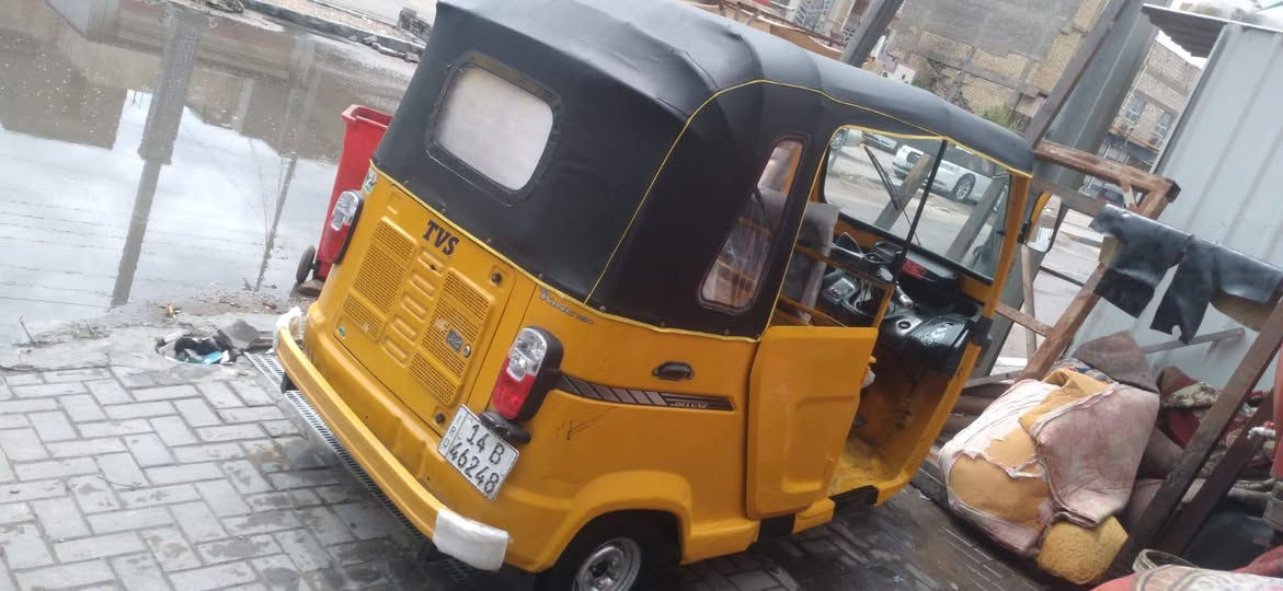 تكتك للبيع تي في اس 
رقم وسنوية مديل 2019/11 .
محدثه 2022 مكينه مفتوحه 
بس دوسه مصبوغه بيها السعر
5 ملايين وبيها مجال 
البصرة الحيانيه موسى الكاظم
اي إستفسار اتصل ***********
