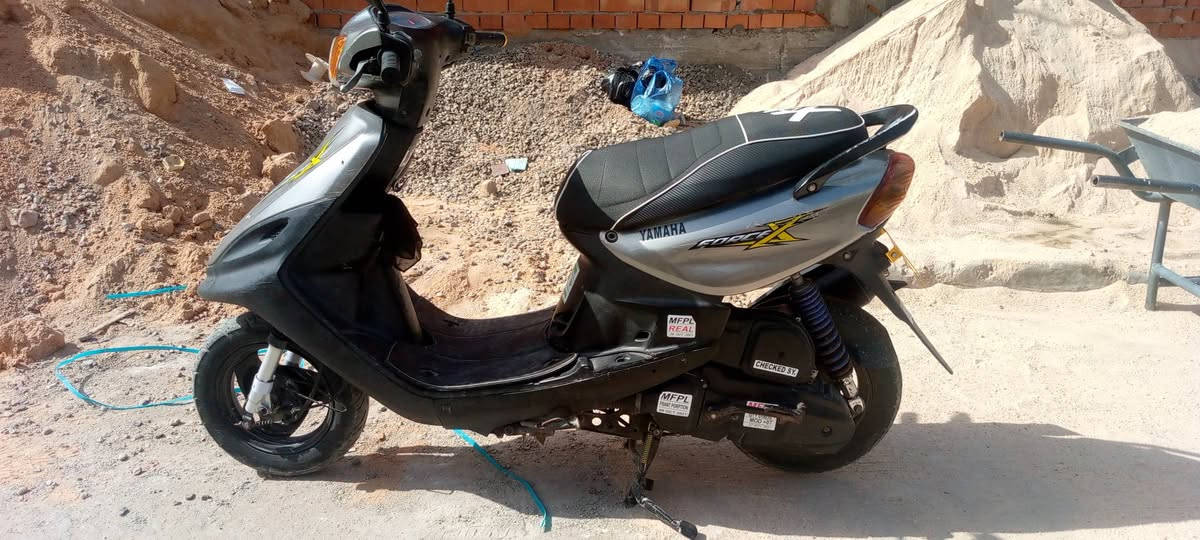 دراجة قچمة خير من الله لا نضوح ولا تبخير صالنصة رياضي اوراق موجودة كهربائيات كله شغالة تفحص وتقتنع مكاني حي الجهاد 
هاتف *********** بغداد, العراق
