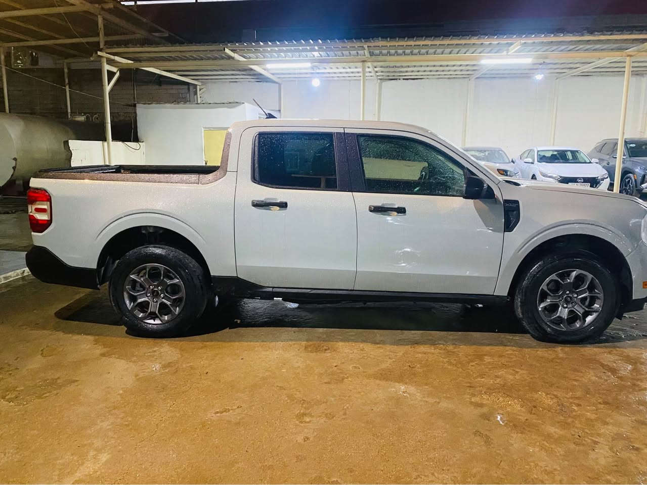 فورد مافريك مواصفات XLT
موديل 2024 
هايبرد 
شاشه 
كاميره 
سكان تحكم 
مانع تزلق 
مسار طريق 
تحديد سرعه 
رادارامامي 
رادار خلفي 
مرايا رادار
حساس خلفي 
ويلكب 
بريك بصمه 
صبخ اربع قطع بدون دواخل 
بجم كلو وضع شركه 
السياره تترقم اربيل دهوك سليمانيه 
سعر 153 ورقه 
عنوان عقره هاتف واتصاب 
*********** كورك 
اسياسيل تلفون *********** أربيل, العراق
