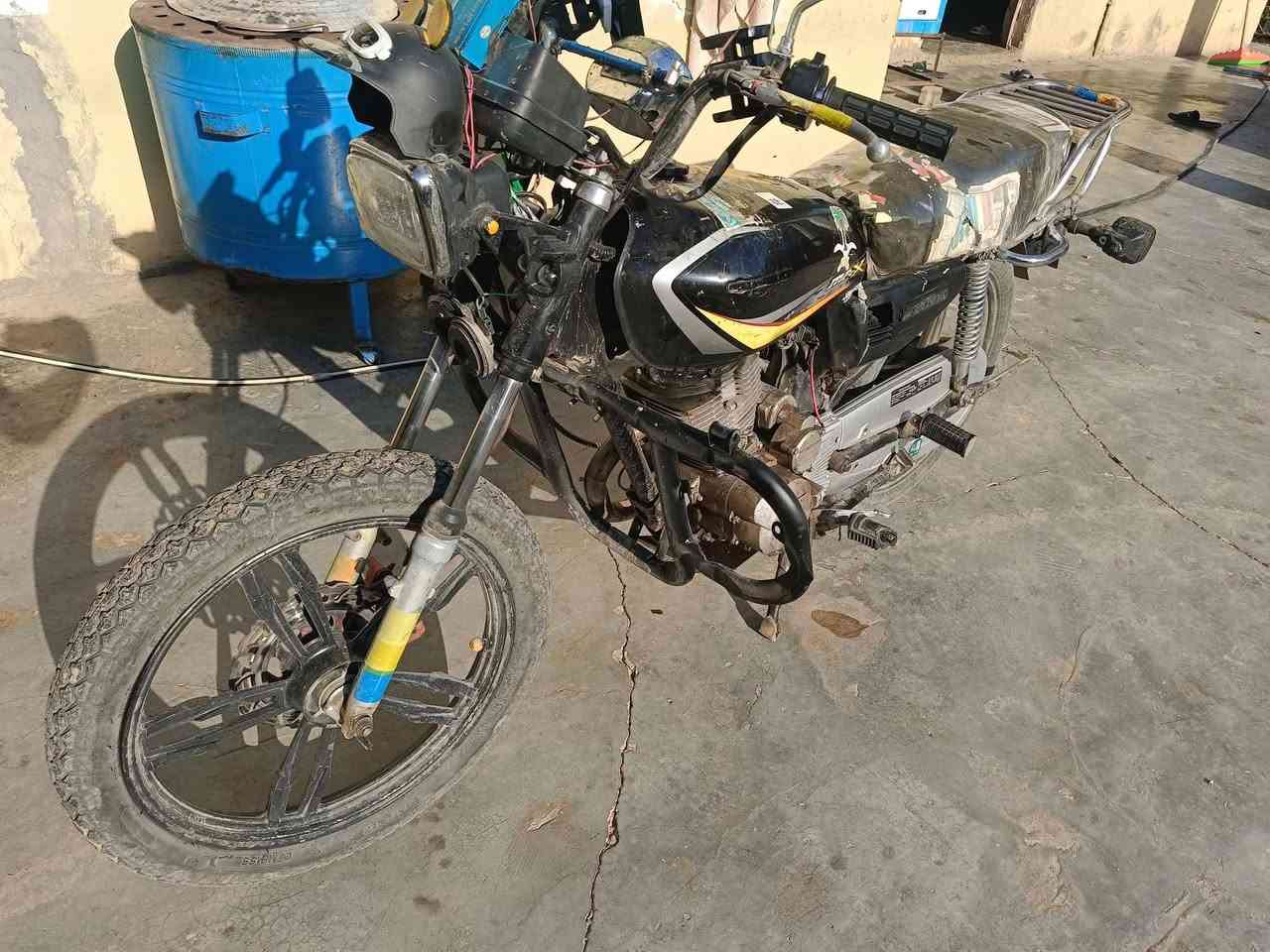 ***********
إسلام عليكم للبيع موطور موديل ٢٣ محرك  مفتوح حجم المحرك150  السعر 300 وبي مجال بسيط بيك خير وتدلل المكآن اشرقاط
