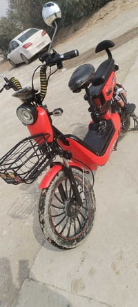 دراجة كهربائية • ١٦٠