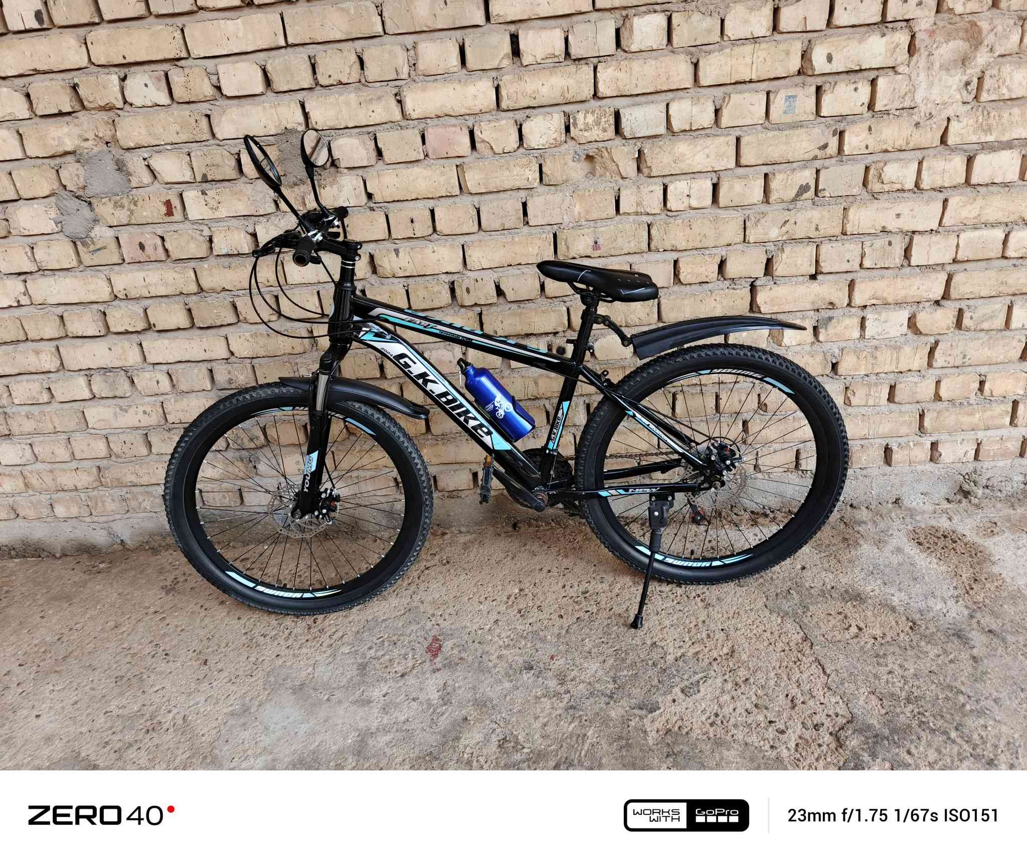 السلام عليكم                                                                       بايسكل كيمو للبيع السعر 150وبي مجال                                     مكان الكرمه                                                                     رقم الهاتف ***********
