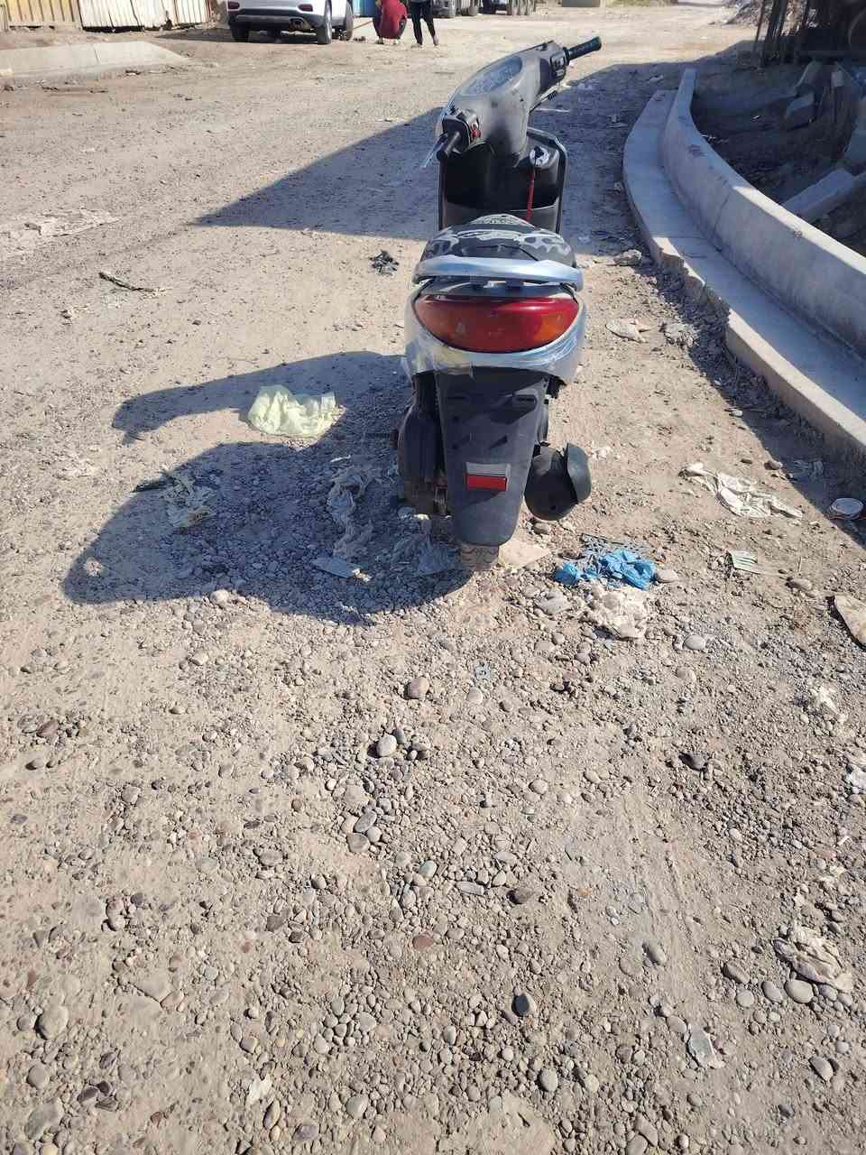 سلام عليكم
رمضان كريم دراجة بريز للبيع او مراوس نظيفة كفرات بلادي سعر ٦٠٠
رقم الهاتف :***********
اتصال أو واتساب
