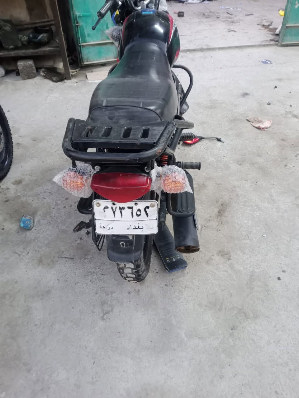 دراجه بوكسر نضيفه محرك ما مفتوح سعر 1600  المكان بغداد الغزاليه ***********
