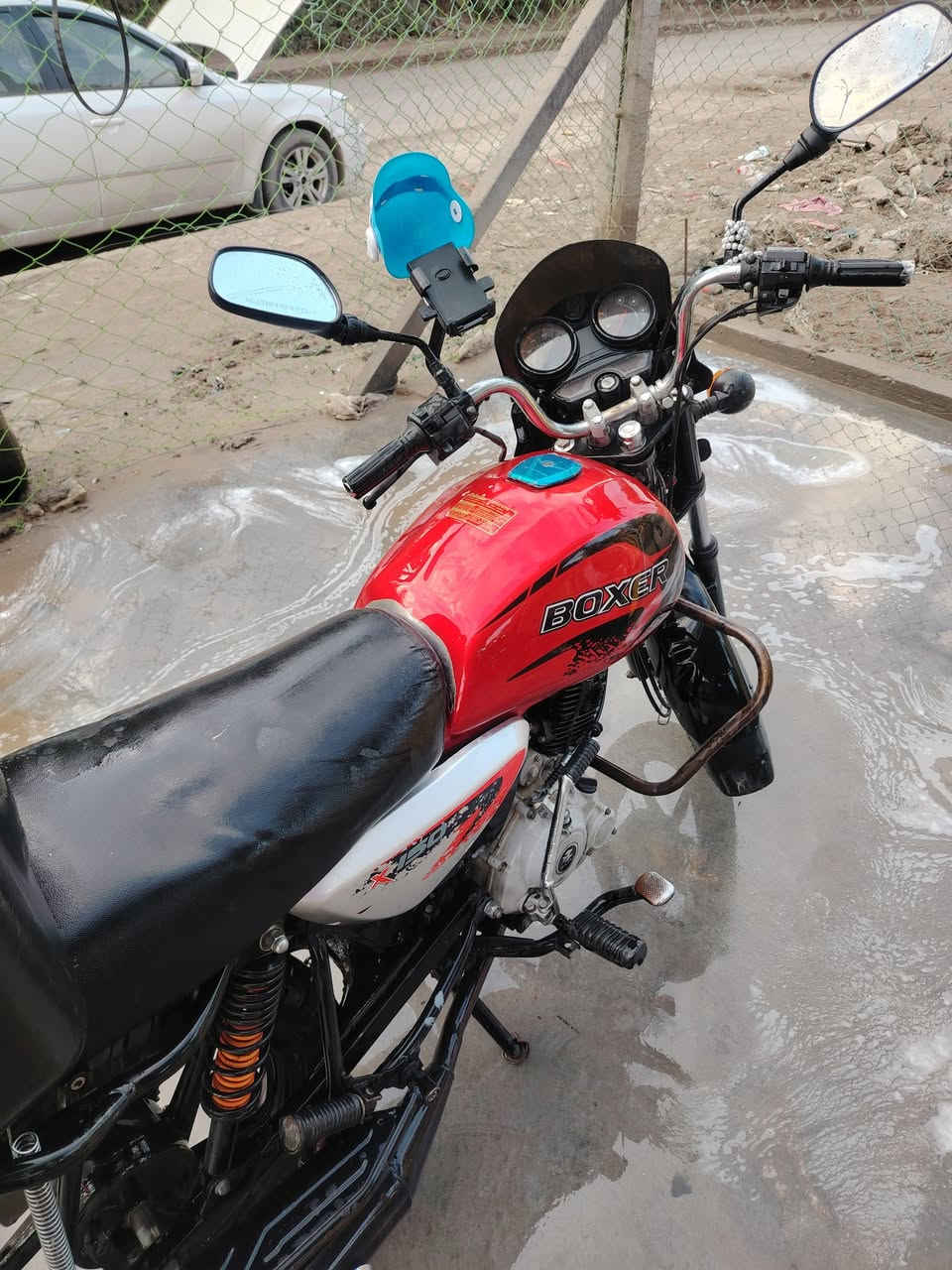 سلام عليكم بوكسر مديل 23 اي نقص ما بيه كمله كله بس بيه خيط دخان من تحم تروح شلع معدل كلجات جداد بيه صندوك وسستم سمعات كبار 3 لسعر 800 ورقه ضايعه مكفوله من باب لبيت تخذه مكاني بغداد زعفرنيه ***********
