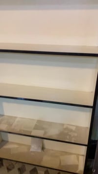 فاترينات للبيع ماصار هواي من اخذتهن العدد 3  السعر بالخاص  رقمي. 07800...