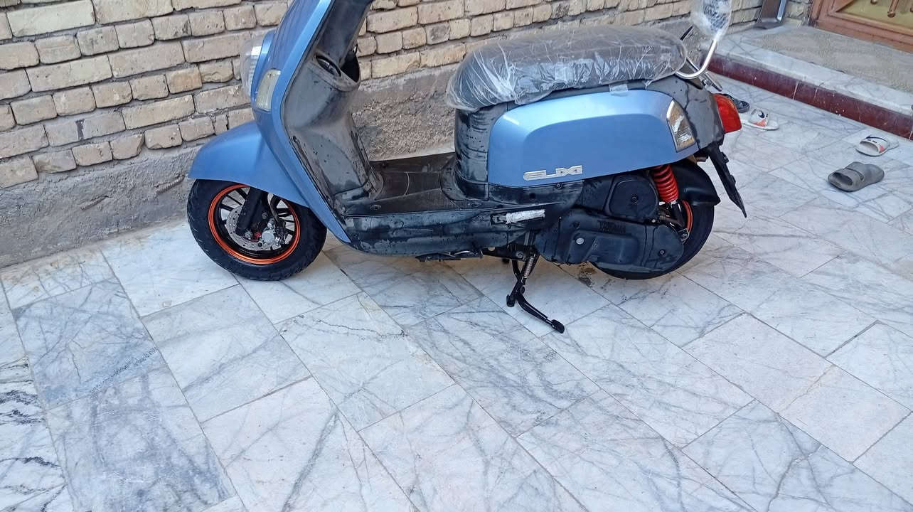 ***********
دراجه للبيع السعر 950 وبيها مجال شيء قليل الماكينه ما مفتوحه ونازل مكاني ناصريه شارع 30 او هذا رقم تلفوني
