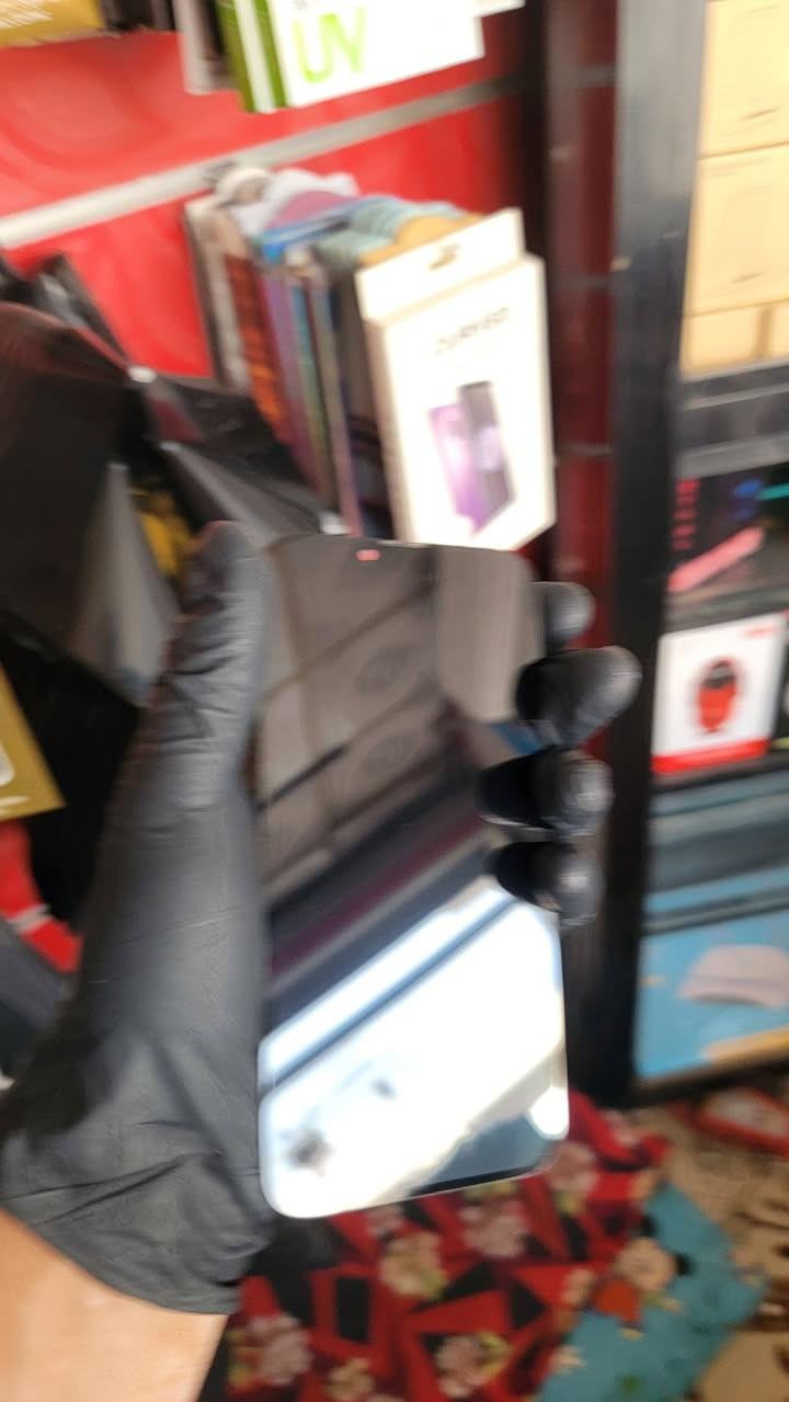 سلام عليكم شاشه ايفون 13برو ماكس 
نضيفه فول اصليه تفصيخ 
فقط شريط مكطوم سعر 125 الف


**إذا كنت صاحب هذا الإعلان وتريد حذفه لأي سبب، رجاءا أرسل رسالة إلى الدعم الفني**