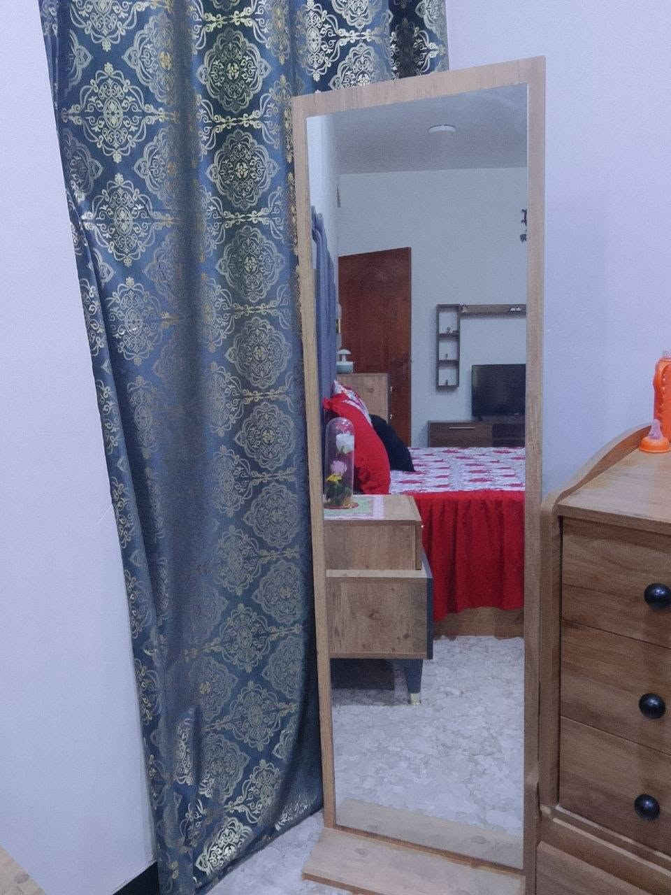 عندي هاي الغرفه تركيه اخذتها جديده 🔥
 ابيعها أو مراوس بغرفه اخشاب اصغر منها 🔥
متواجد وتساب فقط ***********
