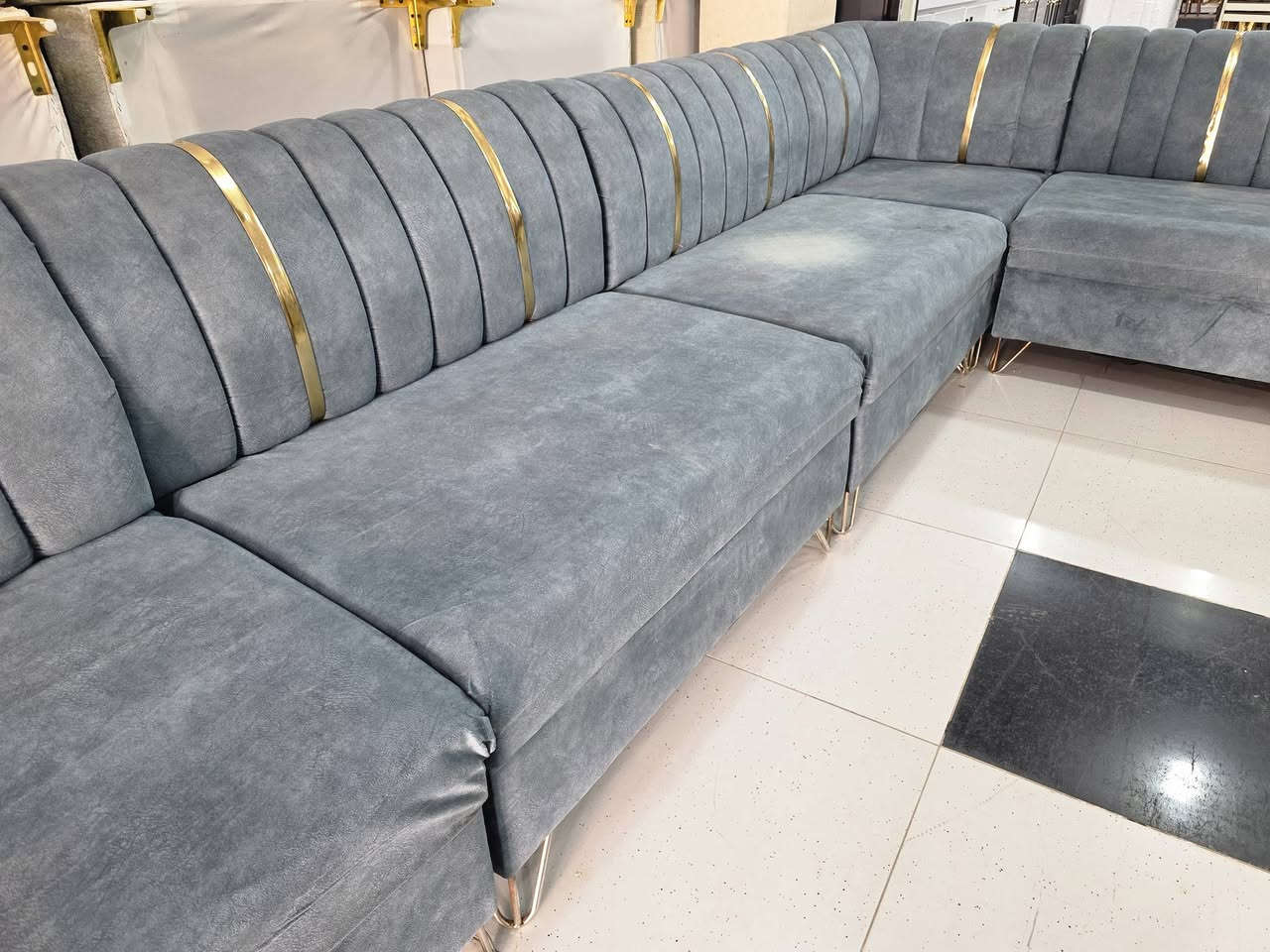 ديوان مستخدم نضافه 70% 7متر 11 نفر بدون ضرر بسعر مناسب
العنوان تكريت شارع الزهور مقابل كليه تربيه البنات مجاور الناصر مول 
***********اتصال 
***********اتصال 
***********واتساب
