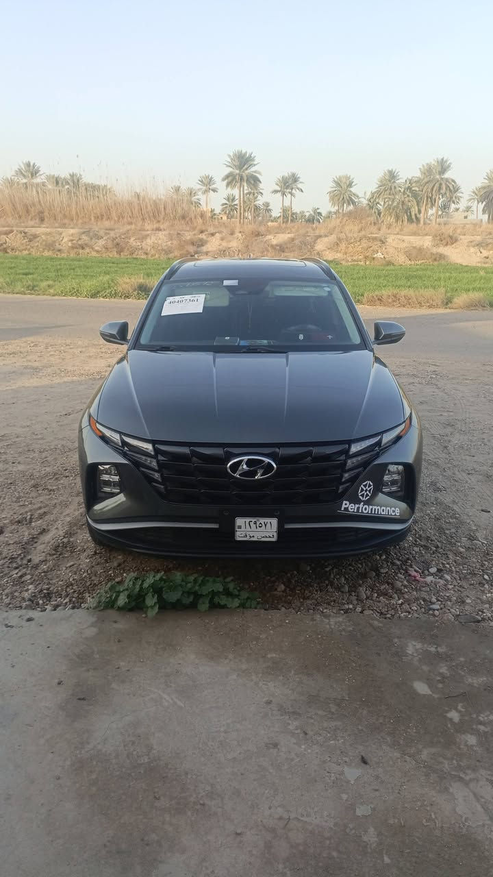 سلام عليكم توسان ٢٣فول مواصفات ليبل واحد بدون دواخل بدوين ايرباك بدون شاصي حادث موضح بل صوره مراوس حسب القناعه السياره بدون رقم ممرقم 
اي استفسار هاتف *********** موقع السياره بغداد ابو غريب مراوس فقط جديده وفول مواصفات
