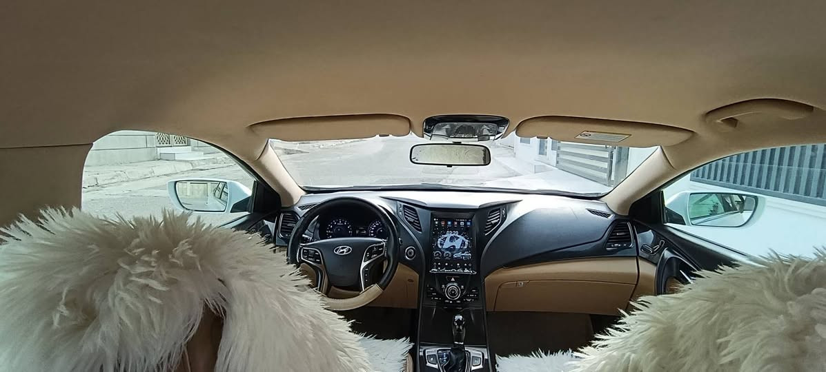 2013   خلیجی استراد خاص تەنها پانۆراما نیە
بسمە 
٦ بستون 
کوشن جلد
کوشن کاربا
بویاغی نی یە  ساردکی بچوکی هەیە
بەناوی خۆمەو سەنەوی تازەیە 
مکینەو گێر  کەبس   بەشەرت  
شاشە تسلایی ئاندرۆید
شاشە کیلومتر تایبەت ملون
ڕەگی سپی سەدەفی 
ماکنە 3.5    

***********
*********** شمشمل, السليمانية
