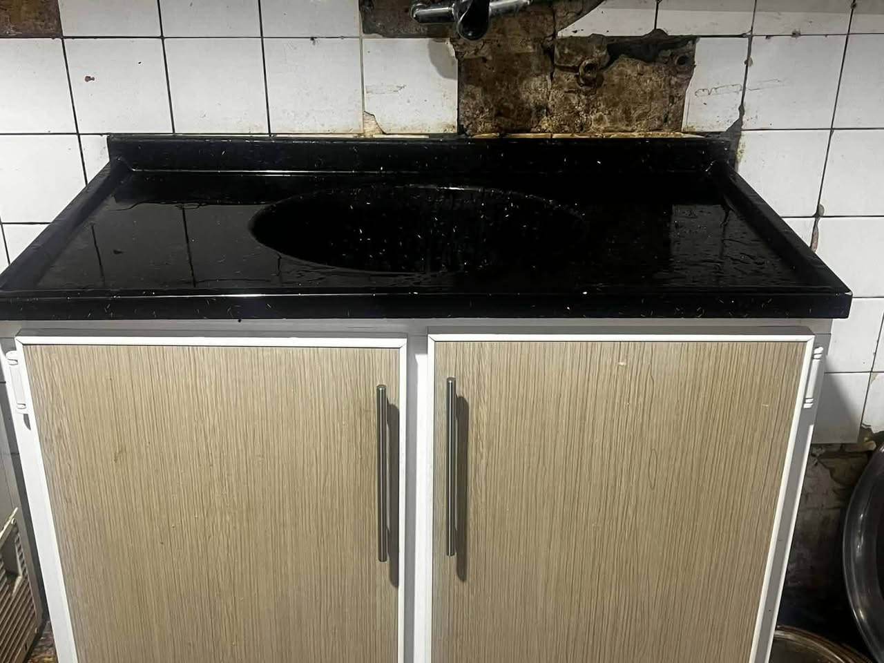 جربايه ب/25 خشب قوي جديده.
كنتور سلايت جديد ب50
كاونتر ب300 3قطع السنكي مرمر والكاونتر اللامنيوم


**إذا كنت صاحب هذا الإعلان وتريد حذفه لأي سبب، رجاءا أرسل رسالة إلى الدعم الفني**