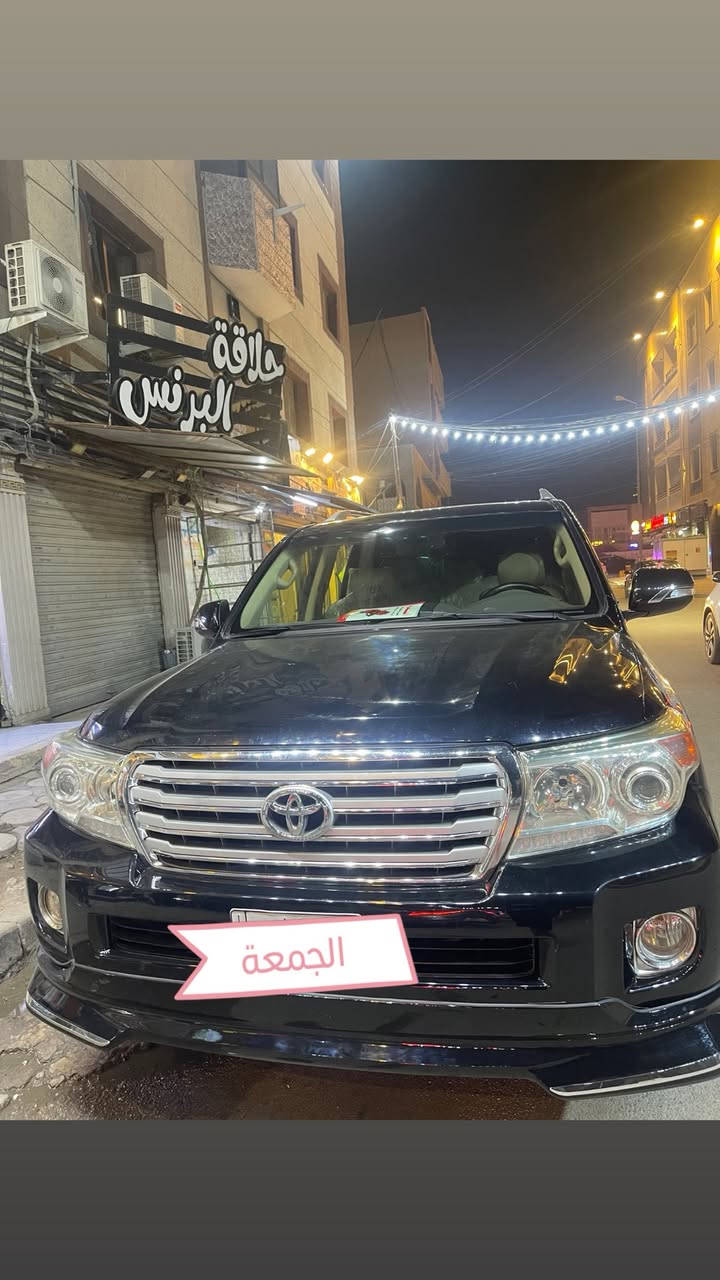 ستة سلندر v6✅لاندكروزر 2013
السيارة خير من الله مناقصهة شي كير ومكينة مكفول
عدا البنيد مبدل وبيهة بارد اقل الشير بل باب الخلفي
وسونارهة موجود
فول مواصفات تشغيل عن بعد
بنوراما
ثلاجة
كامرات خلفية
السعر 31$ ونص 
وترهم مراوس بموديل احدث
***********واتس اب
