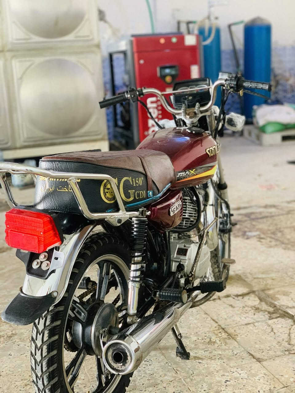 الاسلام عليكم دراجة سافان 2020.   محرك مامفتوح. اوراق كاملة  كهربايات شغالة   السعر 470.  مكاني واسط الصويرة ***********
