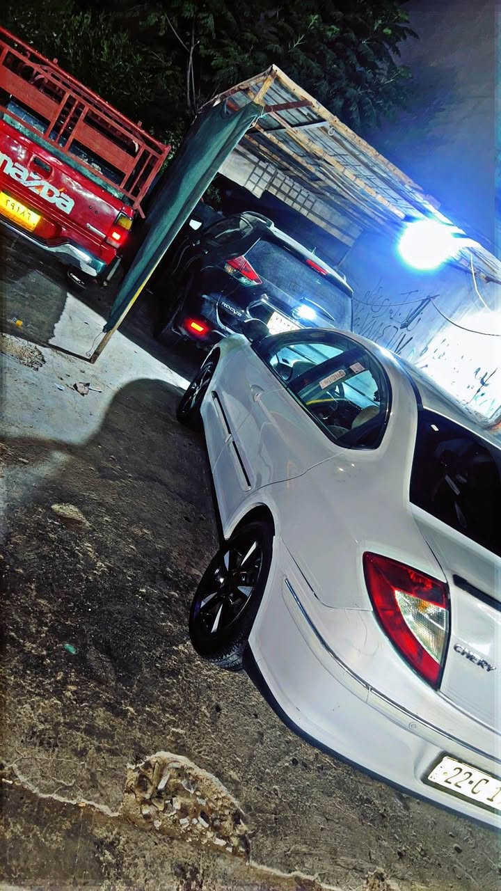 Chery A3 2014
 شیری ئەی سێتۆماتیک سلایت تەحدیل سورحە  ناو زەرد  سەیارەکە تابلی خاوینە گیر مەکینە بی عەیبە وەکو سبوخ تەنها جاملخی سایەق سبوخە بێ ژۆری بی ئیرباگ 52 $ وەرەقەو مەجالەکی کەم 
رەقەم تەلە فۆن *********** أربيل, العراق
