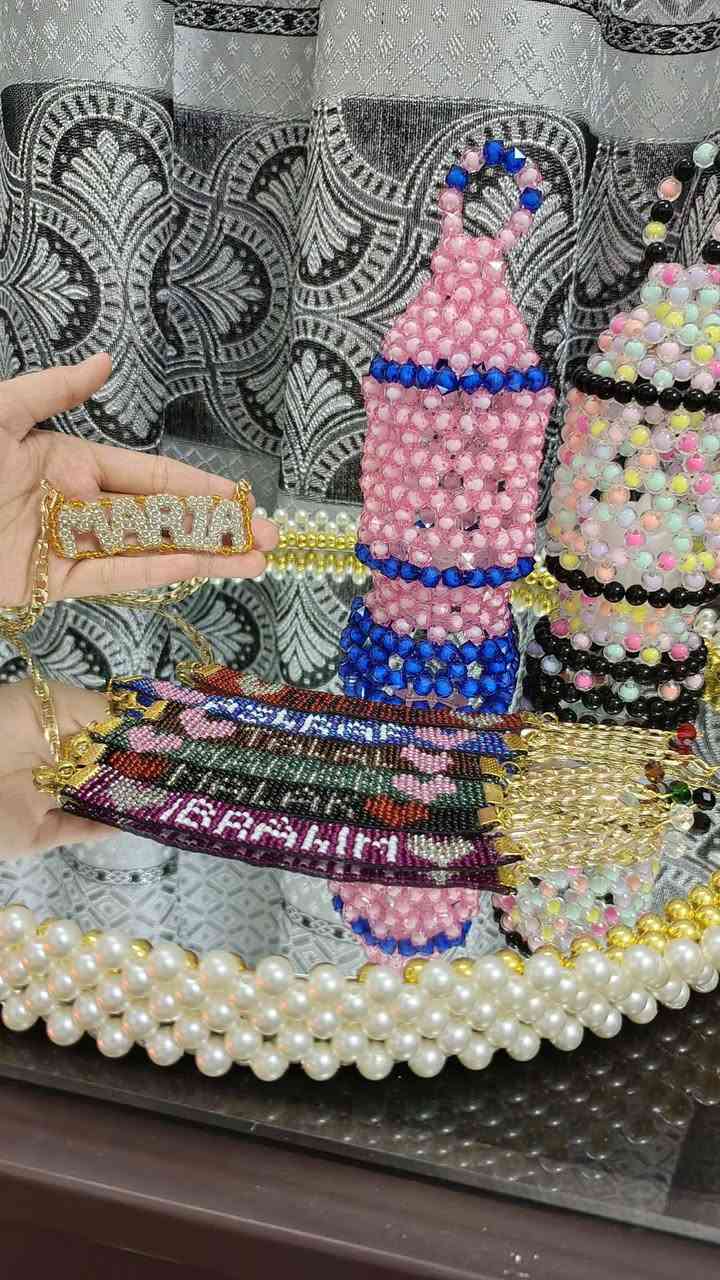 حقائب واكسسوارات وديكورات خرز حسب الطلب 
༺ للطلب والاستفسار مراسلتنا على الخاص ༻
اساور مع الاسم حسب الطلب 📿


**إذا كنت صاحب هذا الإعلان وتريد حذفه لأي سبب، رجاءا أرسل رسالة إلى الدعم الفني**