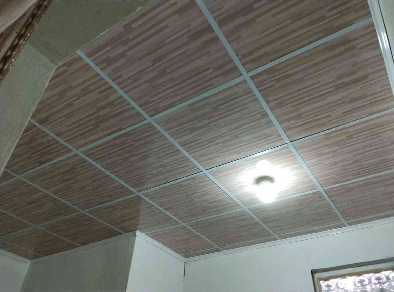 الحمدلله تم إنجاز العمل 
في بيت اسطه سبالت
:::::؛؛؛؛؛،،،،،  Shahab Ahmed  ،،،،،؛؛؛؛؛::::::
 سقف ثانوي مع تغليف فتحة درج دائري
       في منطقة أمام عباس
       أتمنى ينال أعجابكم 
           
          “”’’;;,, ديكورات خانقين ,,;;’’””
             ~~** كروب عمل **~~ 
ديكورات بلاستك_تغليف جدران_سقوف ثانويه
بديل رخام _ بديل خشب _ تغليف لاسق
     وتأسيس كهربائيات كافة البنايات 
     
بأسعار مناسبه وضمان العمل   
  {{[[<< *********** >>]]}}
