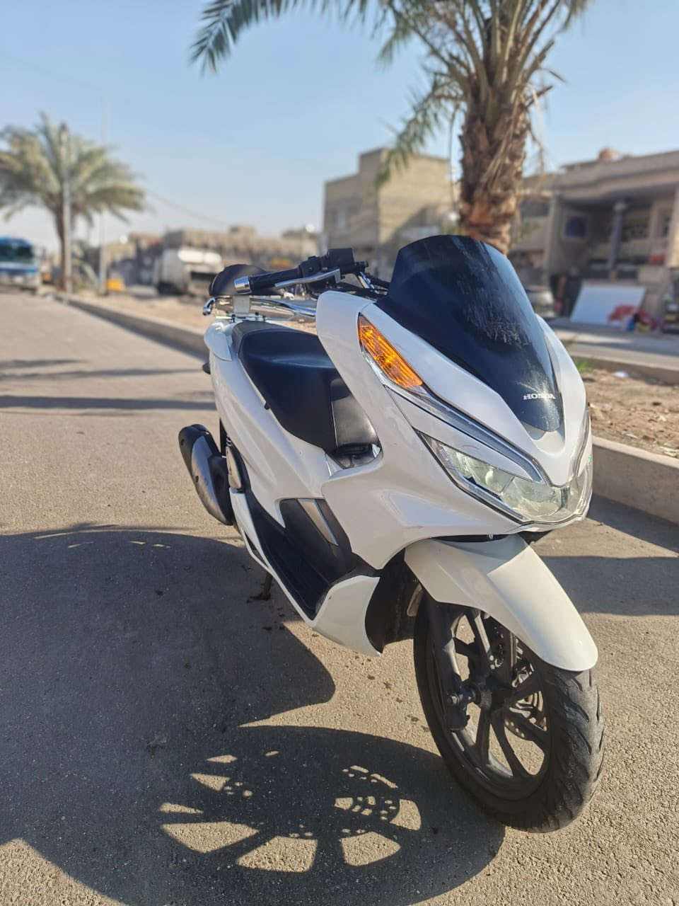 سلام عليكم بيس اكس جيل الثالث شلعه معدل حلوه حساات كهربيات كله شغاله سعر1850 عنوان مدينه الصدر ر قم.***********
