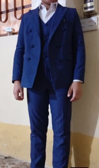 ملابس أطفال • ٧-٨ سنوات • للبيع