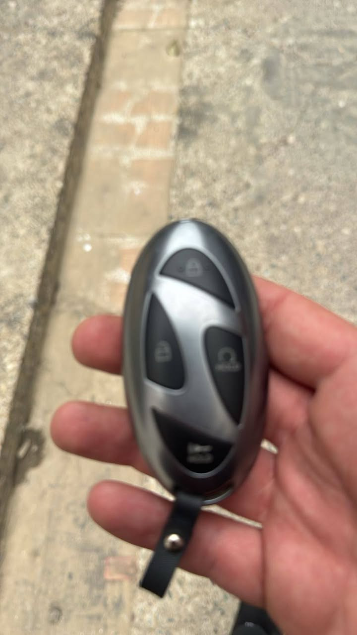 السلام عليكم 

هونداي النترا
 2025 SEL SPORT
وارد امریکی 🇺🇸 صفر کیلو متر💥
لون. اسود للبيع فقط.
رقم کاتیی  تترقم شمال فقط.
مدە للترقیم ۹۰  ایام. 
سعر بلاش/ 119ورقە مجال🔥
۰۷۷۰۱۳٤۳٤٥٦
۰۷٥۰۱٥۱٦۳۱۷
اربیل معرض نجوم البصرە.🌍
 الحادث/ ثلاث قطعە بدون دواخل  مع مکانین شبر تعدیل.💥
رقم شاصی
 KMHLM4DG2SU058599
 المحرك:- 2000دوش  
4 سلندر
  ( ١ مایل یعنی صفر کیلومتر )  واحید میل عداد المشي فقط.
• الموديل2025  SEL SPORT
0 شاشة دجيتل متصلة بلكامل
• بصمة تشغيل
• بصمة أبواب
• سايد بريك بصمه
• بصمة صندوق
• تشغيل عن بعد
• رادار امامي رادار خلفي وجانبي
• مانع تصادم بريك ذكي
• مدخلين شحن واوكس
• تبريد بيانو منفصل
• دشبول لد بلادي الوان
• كاميرا خلفية دوارة
• كراسي تدفئة
• مانع تصادم
• حساسات اطارات
Cross مثبت سرعه 0
• اضوية اماميه LED
• نضام ترحيب عند الاقتراب
• مانع انزلاق
• تدفئة بالكشنات
• تدفئة ستيرن
• دخول ذكي
• نظام قيادة ذاتية
• انارة اضوية اوتوماتي

نظام GPS + خرائط
(eco, Nor, sport) أنظمة قيادة 30
• شاشة اعطال الكترونية
• زر عرض الكاميرا
• شحن واير ليس
۰۷٥۰۱٥۱٦۳۱۷
۰۷۷۰۱۳٤۳٤٥٦
معرض نجوم البصرە...... اربیل شارع 100م أربيل, العراق


**إذا كنت صاحب هذا الإعلان وتريد حذفه لأي سبب، رجاءا أرسل رسالة إلى الدعم الفني**